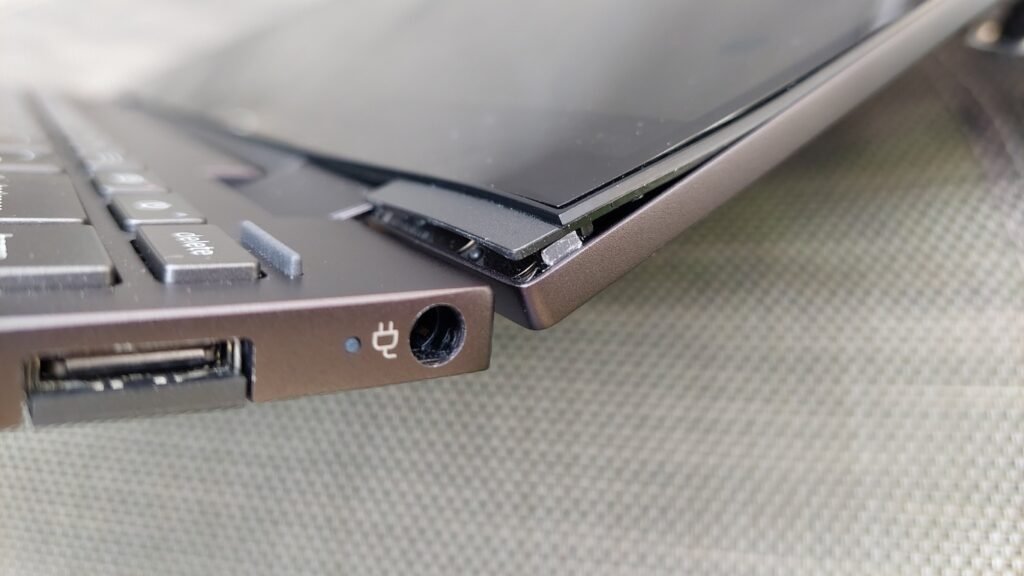 Laptop Hinge Repair Dubai